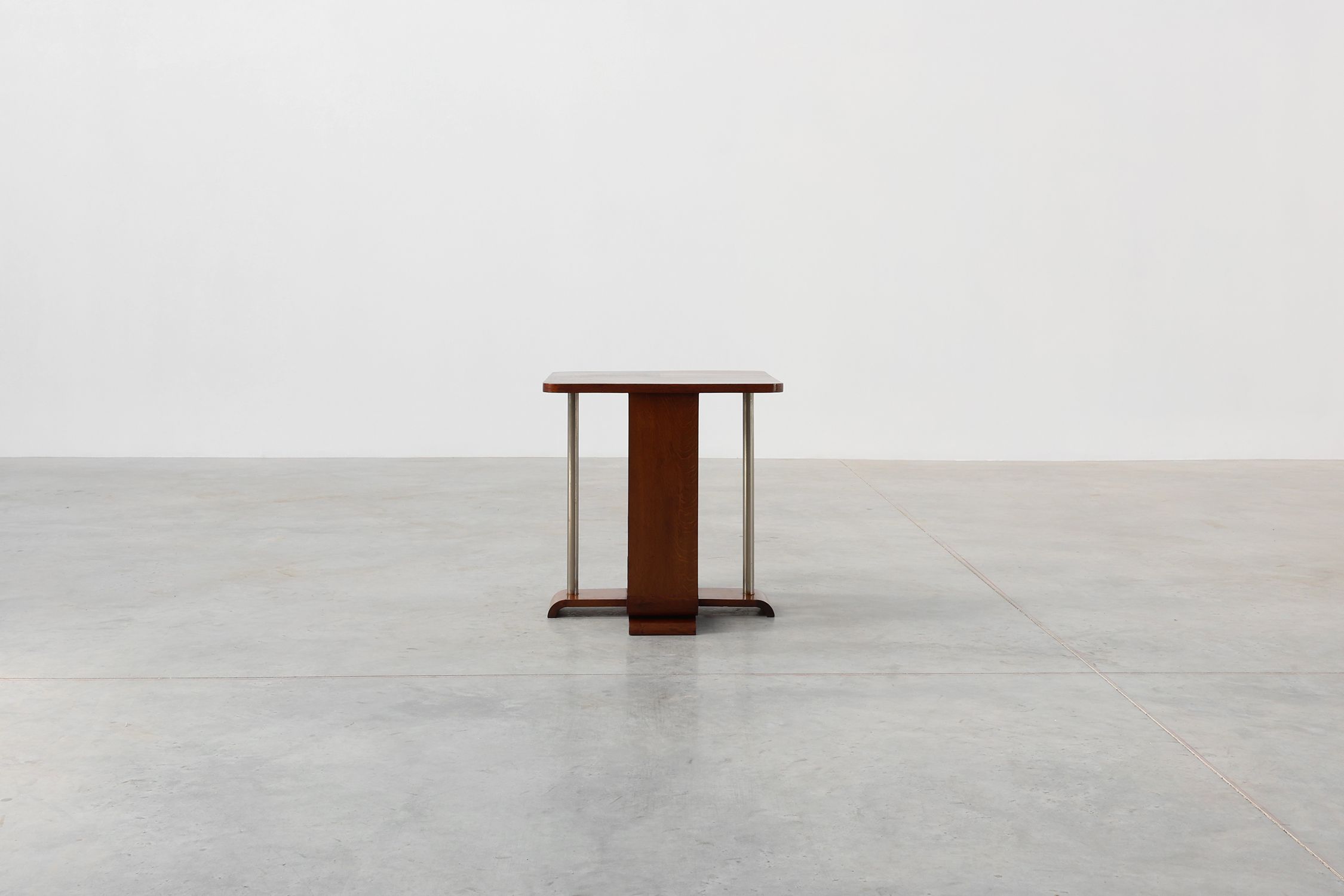 Art Deco square side table in oak veneer, France ca. 1925thumbnail